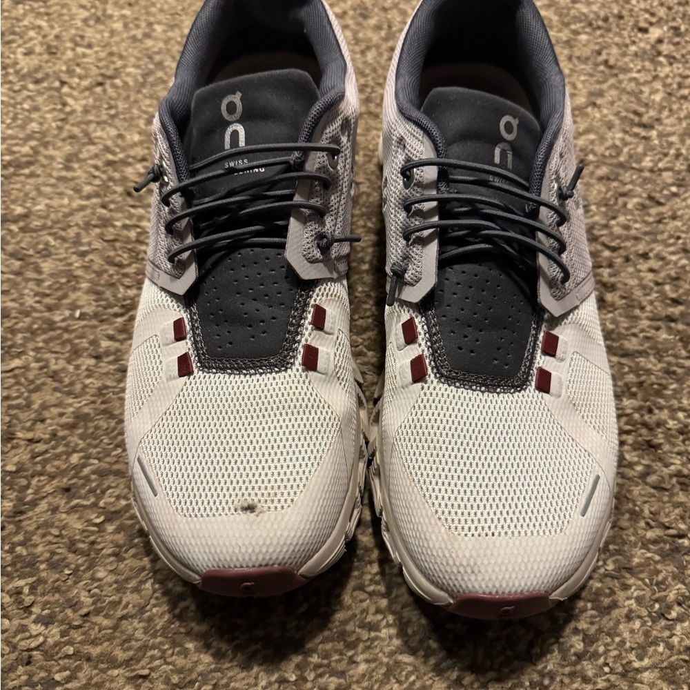 On Running Cloud Women’s Running Shoes Size 9 White Gray Athletic Sneakers